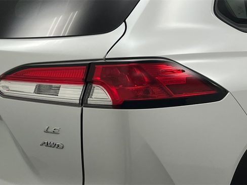 Certified 2022 Toyota Corolla Cross LE image 25
