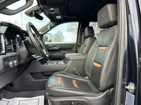 Used 2024 GMC Sierra 3500 AT4 w/ AT4 Premium Plus Package image 9