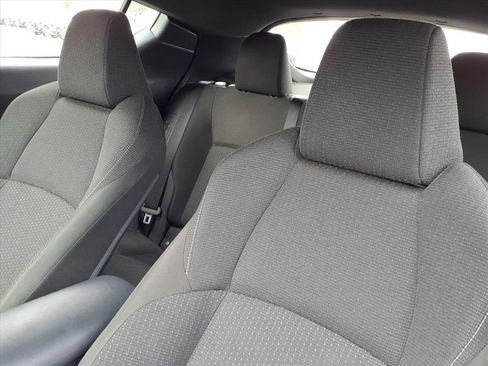 Used 2019 Toyota C-HR XLE image 13