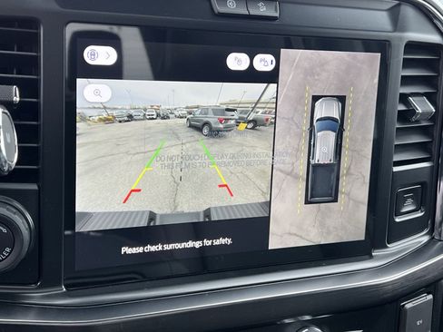 New 2026 Ford F250 Lariat w/ Black Appearance Package image 19