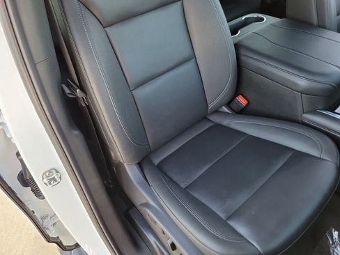 Used 2025 Chevrolet Tahoe LT AWD/4WD image 20