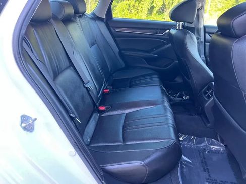 Used 2019 Honda Accord Touring image 19