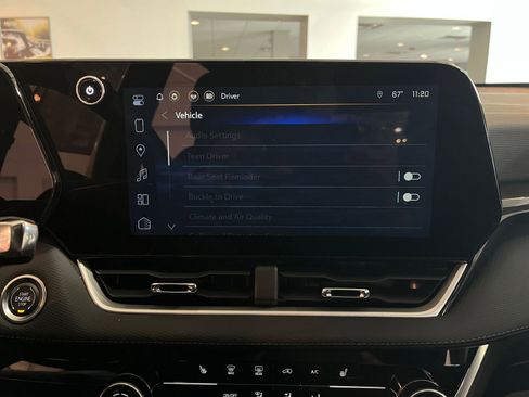 Used 2025 Chevrolet Equinox LT image 20