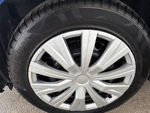 Used 2014 Scion xB Base 4dr Wagon 4A image 7