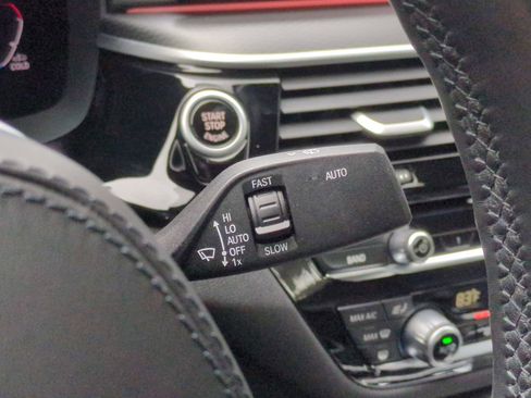 Certified 2023 BMW 540i xDrive w/ M Sport Package image 27