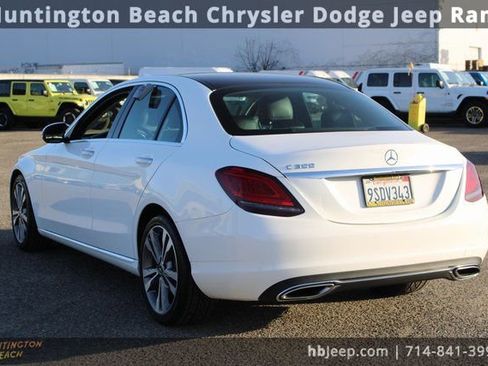 Used 2021 Mercedes-Benz C 300 Sedan image 3
