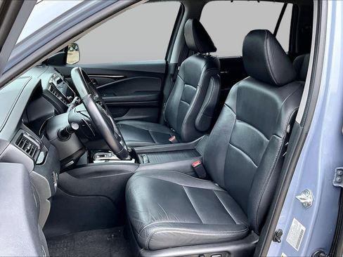 Used 2022 Honda Pilot Touring image 8