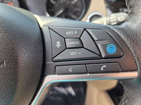 Used 2019 Nissan Rogue SL w/ Premium Package AWD/4WD image 30
