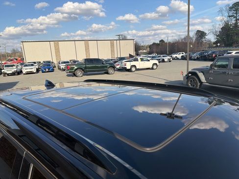 Used 2023 Chevrolet Blazer RS image 12