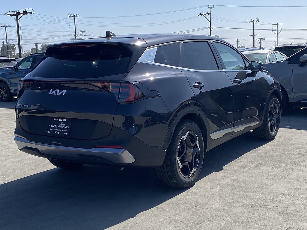 New 2026 Kia Sportage EX FWD image 3