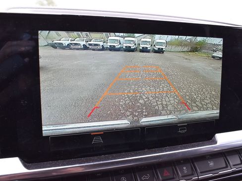 Used 2024 GMC Sierra 1500 Elevation image 12