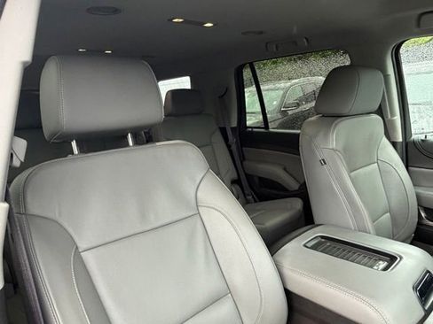 Used 2017 Chevrolet Tahoe LT w/ Luxury Package AWD/4WD image 28