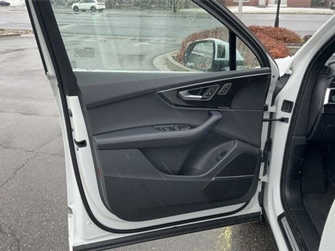 Used 2025 Audi Q7 3.0T Premium Plus image 5