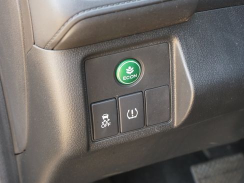 Used 2016 Honda HR-V EX image 16