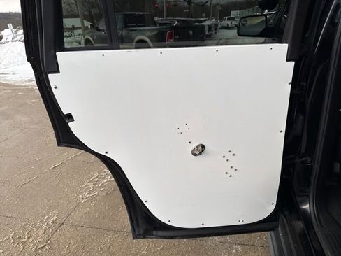 Used 2017 Chevrolet Tahoe 4WD w/ Remote Keyless Entry Package image 39