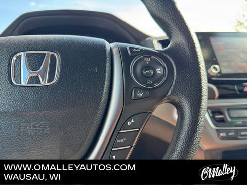Used 2023 Honda Ridgeline Sport image 17
