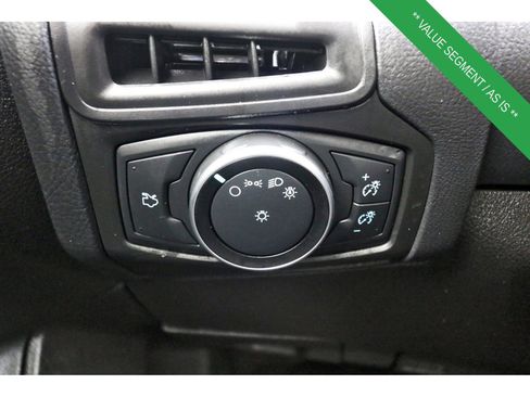 Used 2018 Ford Focus SE image 22