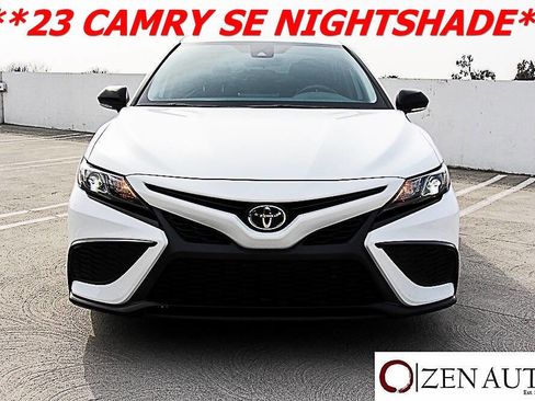 Used 2023 Toyota Camry SE image 2