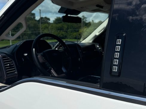 Used 2021 Ford F450 Limited w/ FX4 Off-Road Package AWD/4WD image 14