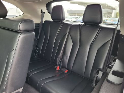 Certified 2024 Acura MDX w/ Technology Package FWD image 14