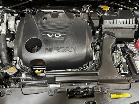 Used 2023 Nissan Maxima Platinum image 42