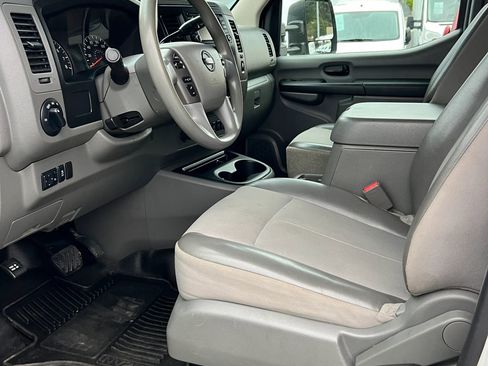 Used 2018 Nissan NV 2500 SV w/ Navigation Package image 9