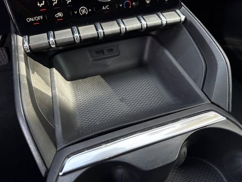 Used 2025 GMC Terrain Elevation image 21