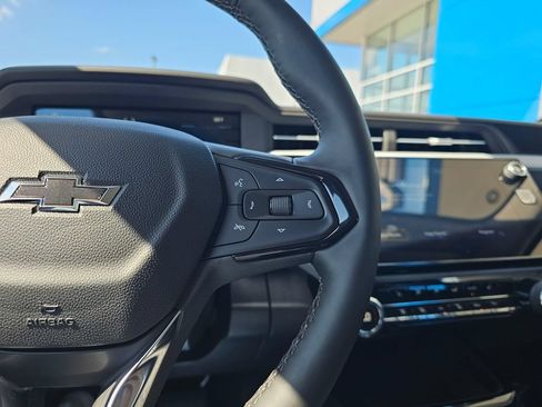 New 2027 Chevrolet Bolt LT w/ Comfort Package FWD image 33