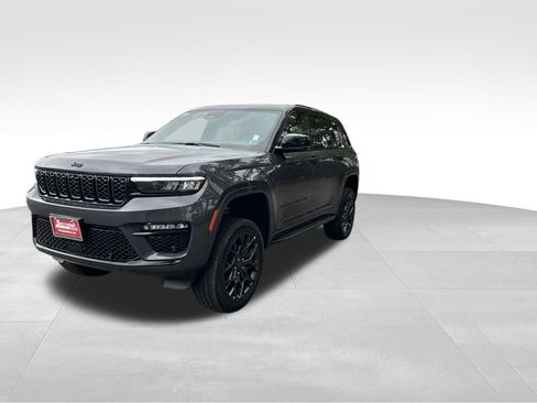New 2025 Jeep Grand Cherokee Summit w/ Adv Protech Group IV image 2