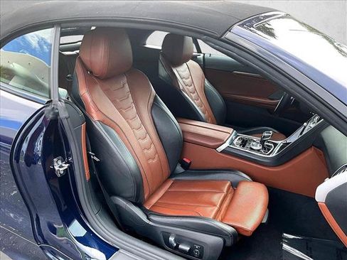 Used 2023 BMW M850i xDrive Convertible w/ M Sport Professional Package AWD/4WD image 9