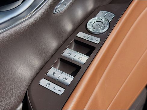 Used 2024 Genesis G80 2.5T image 22