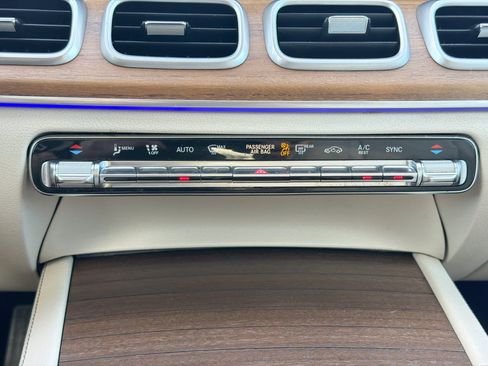 Used 2020 Mercedes-Benz GLS 450 4MATIC image 47
