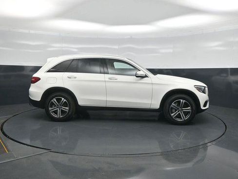 Used 2019 Mercedes-Benz GLC 300 4MATIC image 8