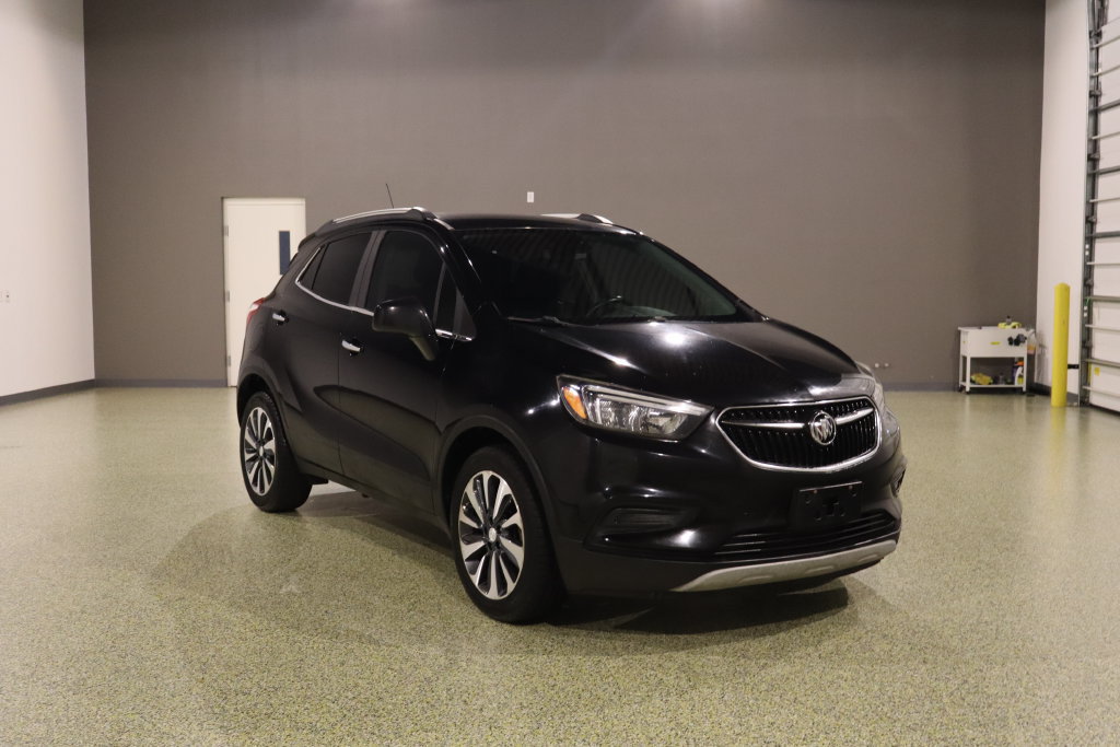 Used 2021 Buick Encore Preferred FWD image 1