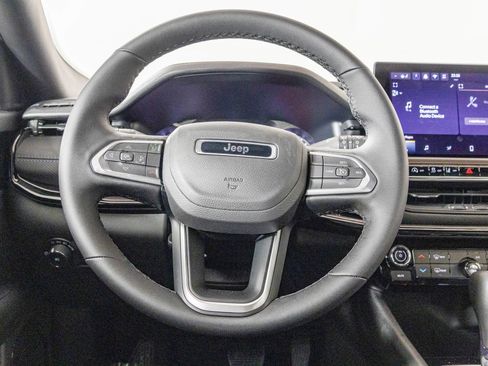 New 2026 Jeep Compass Latitude image 27