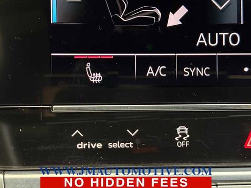 Used 2020 Audi S6 Prestige w/ Prestige Package image 33