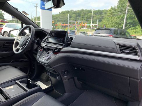 Certified 2025 Honda Odyssey Sport-L image 38