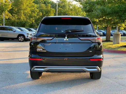Used 2025 Mitsubishi Outlander SE AWD/4WD image 7