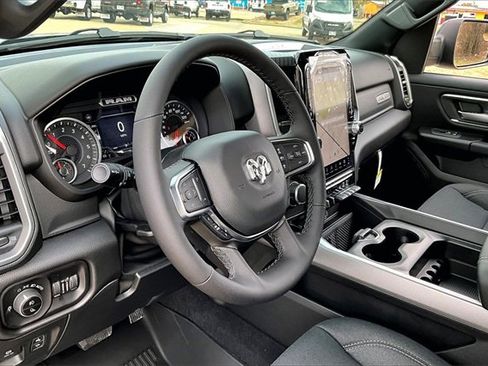 New 2026 RAM 1500 4x4 Crew Cab image 9
