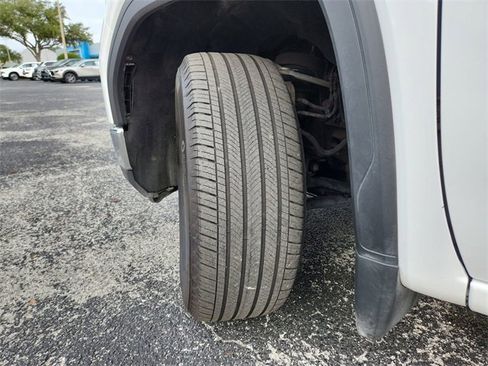 Used 2024 GMC Sierra 1500 SLT image 34