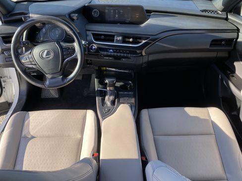 Used 2022 Lexus UX 250h image 19