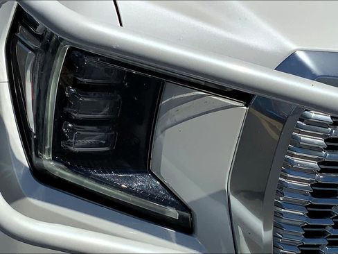 Used 2021 GMC Yukon Denali w/ Denali Ultimate Package image 26