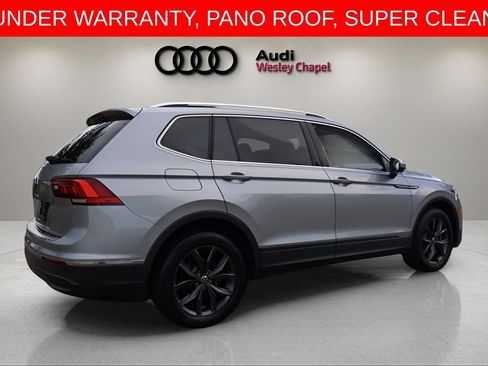 Used 2023 Volkswagen Tiguan SE w/ Panoramic Sunroof Package FWD image 5