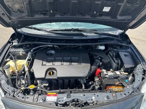 Used 2012 Toyota Corolla LE w/ Premium Pkg FWD image 18