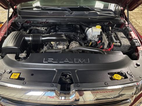 Used 2019 RAM 1500 Big Horn AWD/4WD image 10