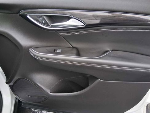 Used 2023 Buick Envision Preferred image 27