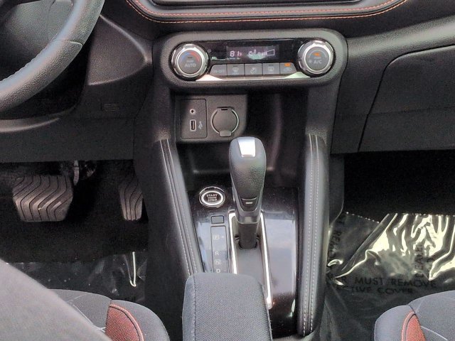 Used 2019 Nissan Kicks SR w/ Exterior Electronics Package FWD image 19