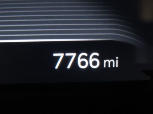 Used 2022 Genesis G70 3.3T RWD image 24