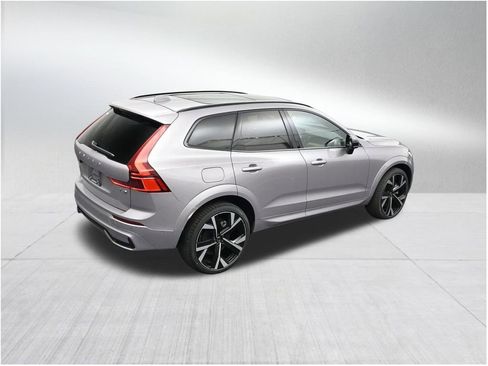 New 2026 Volvo XC60 T8 Ultra AWD/4WD image 17
