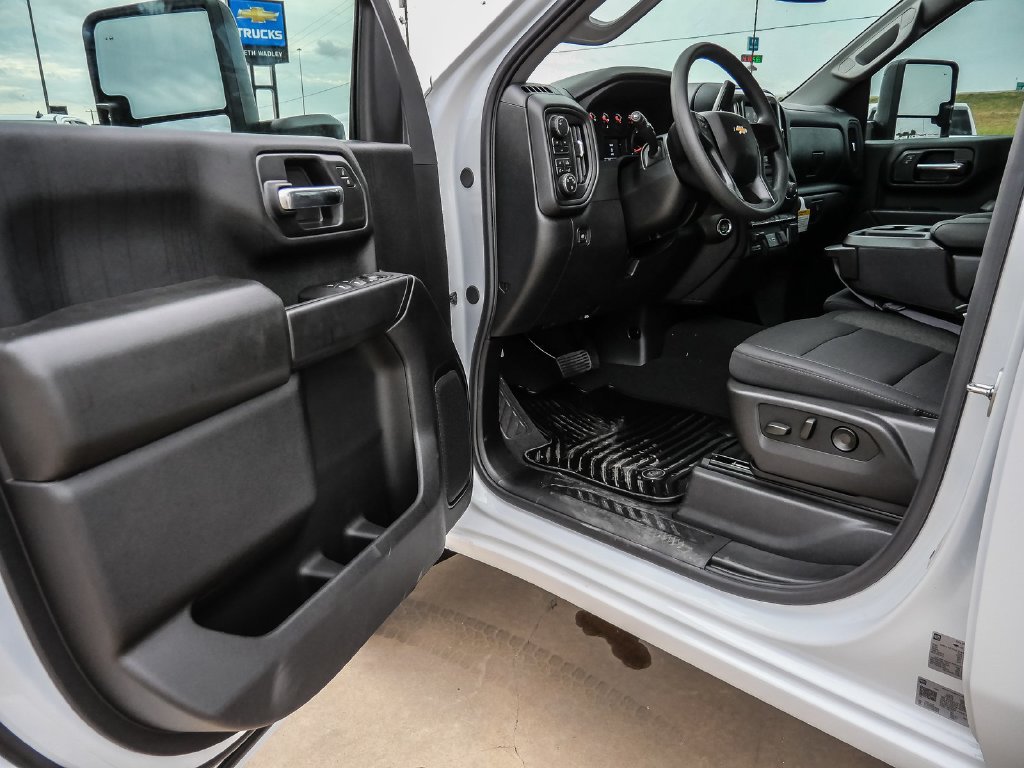 New 2026 Chevrolet Silverado 2500 Custom w/ Custom Value Package AWD/4WD image 28